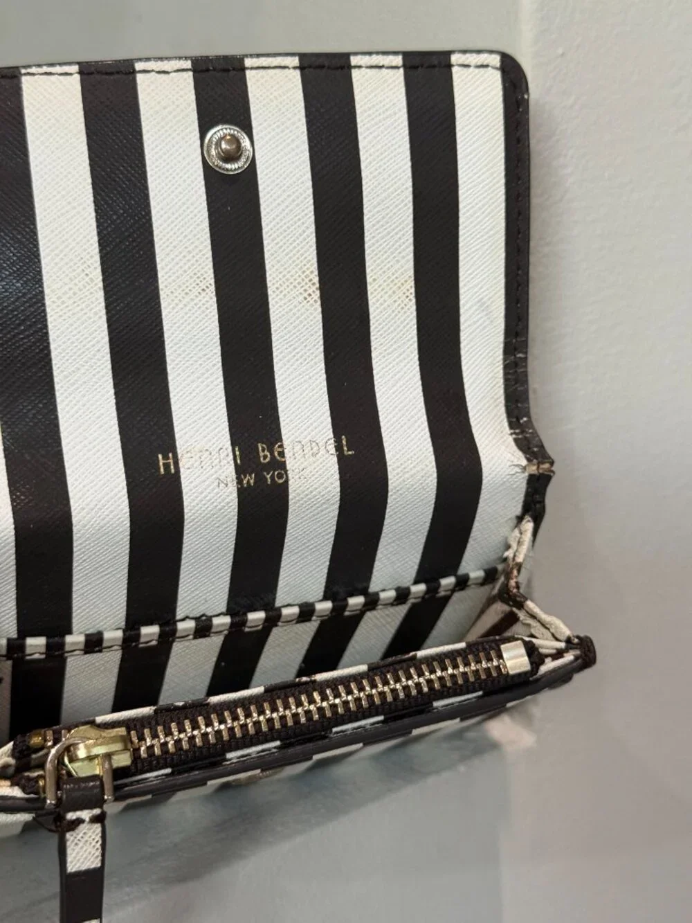Henri Bendel Centennial Stripe Black White Compact Wallet ID Card Holder